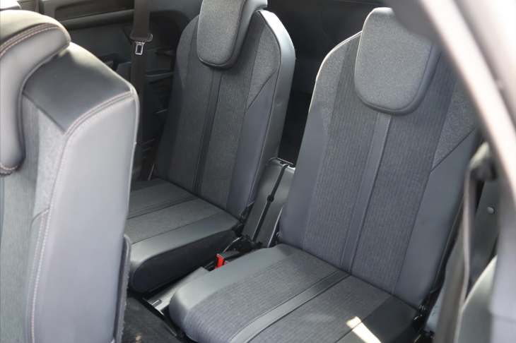 Peugeot 5008 1,2 PT 96kW GT-Line 7-Míst