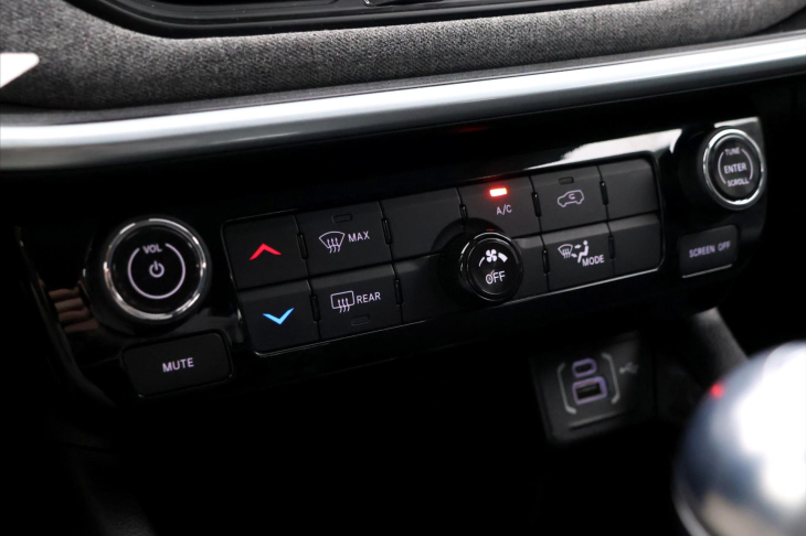 Jeep Compass 1,3 MultiAir 96kW Night Eagle