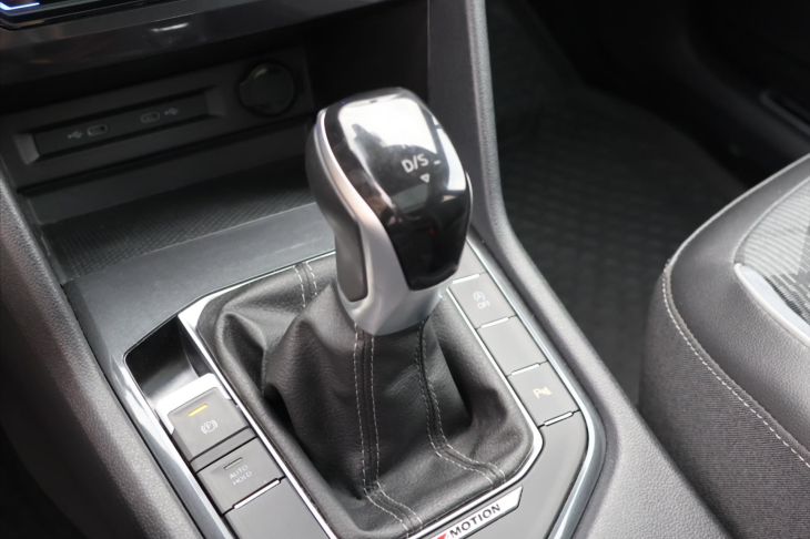 Volkswagen Tiguan Allspace 2,0 TSI 4x4 DSG R-Line 7-Míst
