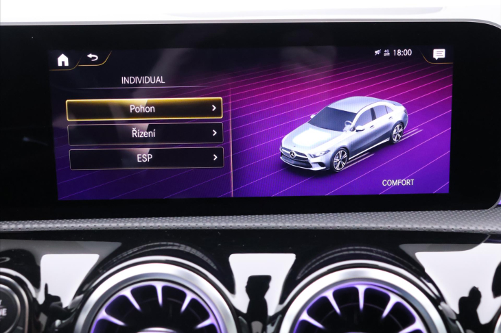 Mercedes-Benz Třídy A 2,0 A220 140kW Aut. AMG-Line