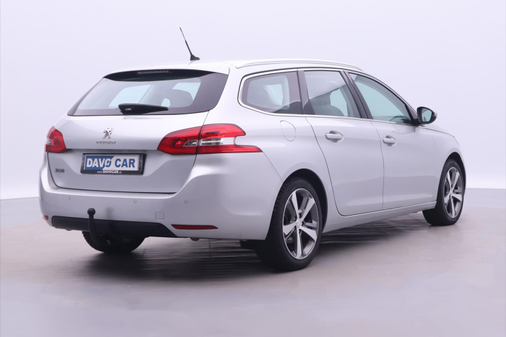 Peugeot 308 2,0 BlueHDI 110kW Aut. Allure