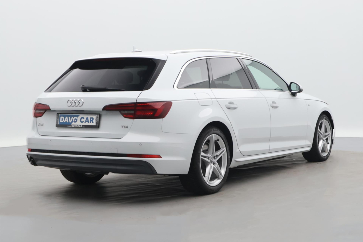 Audi A4 2,0 TDI 110kW Aut. S-line CZ