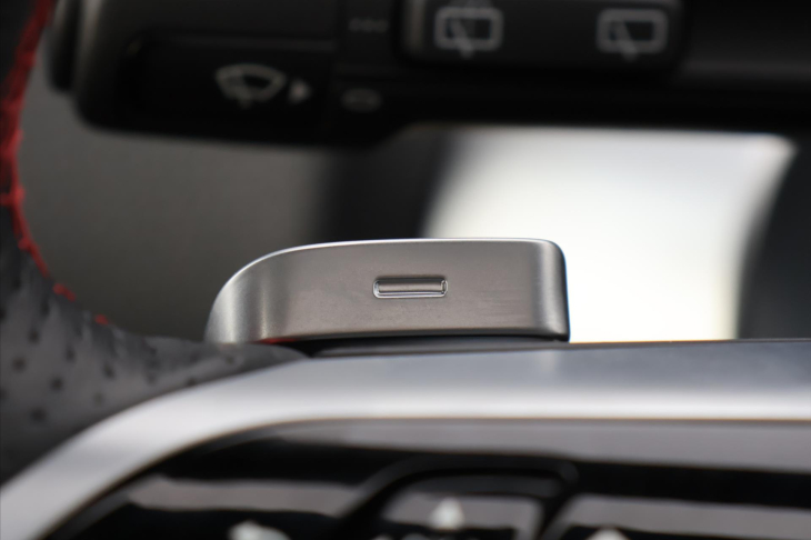 Mercedes-Benz GLB 2,0 220 4Matic AMG Premium