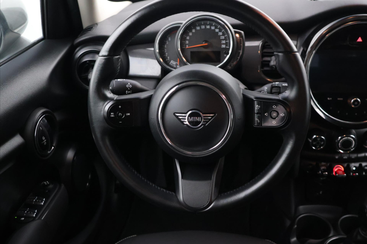 Mini Cooper 1,5 100kW LED CZ 1.Maj. DPH
