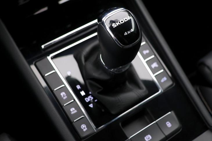 Škoda Superb 2,0 TDI 147kW DSG 4x4 L&K DPH