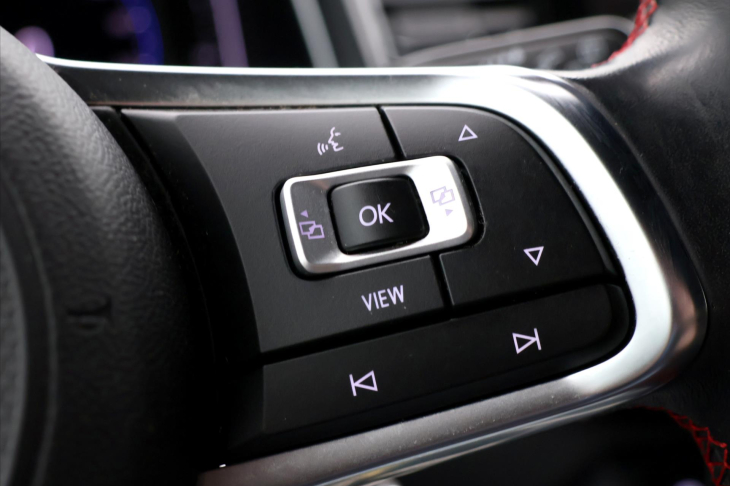 Volkswagen T-Roc 1,5 TSI 110kW DSG Sport LED