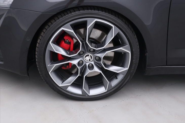 Škoda Octavia 2,0 TSI 162kW DSG Challenge