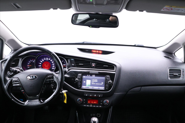 Kia Ceed 1,6 CRDi 100kW Exclusive CZ