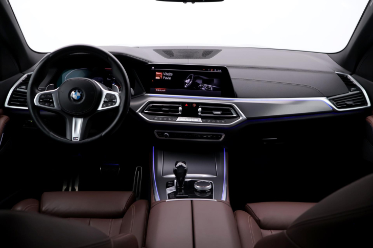 BMW X5 3,0 Xdrive40d AT Pano DPH