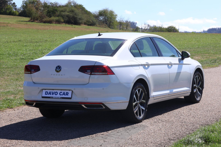 Volkswagen Passat 2.0 TDI 147kW DSG CZ Elegance