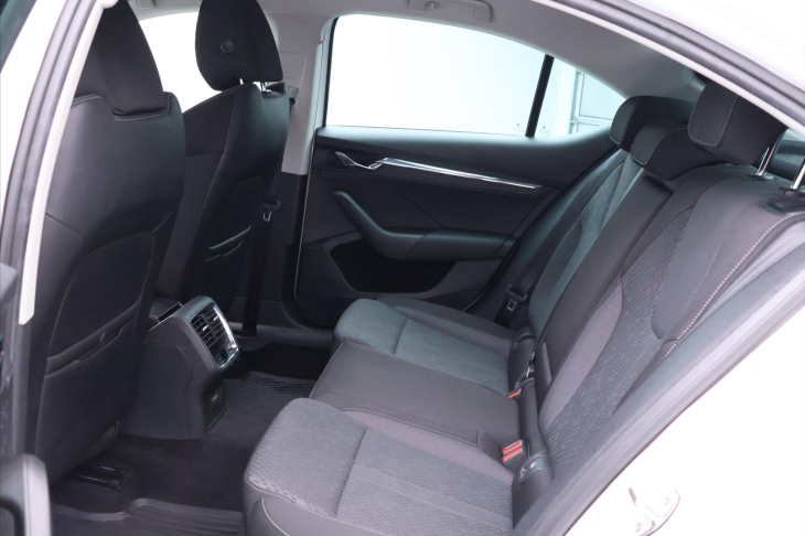 Škoda Octavia 2,0 TDI 85kW Style CZ DPH