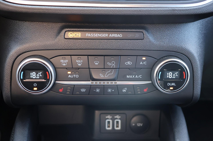 Ford Focus 1,5 Titanium X CZ 1.Maj. DPH