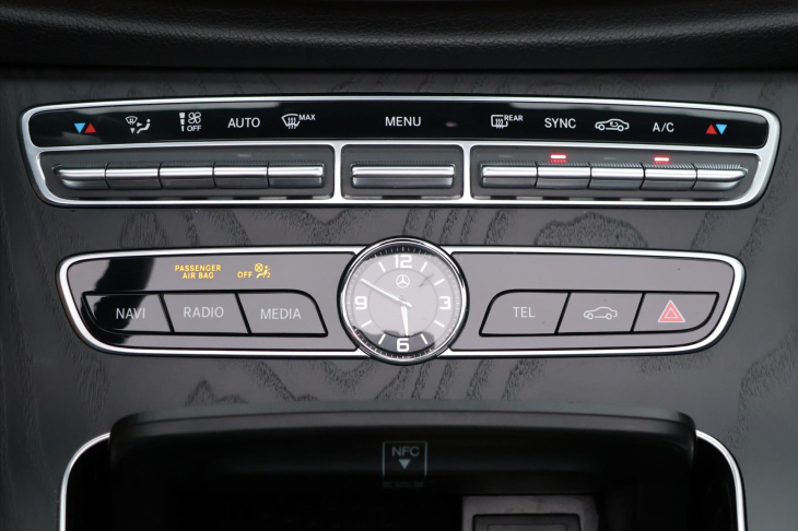 Mercedes-Benz Třídy E 3,0 53 320kW AMG 4Matic+ DPH