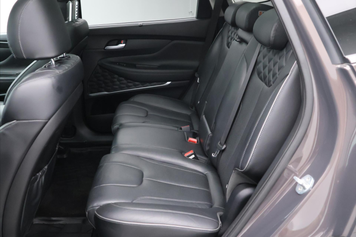Hyundai Santa Fe 2,2 CRDi DCT Premium 4WD CZ DPH