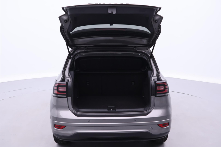 Volkswagen T-Cross 1,0 TSI DSG R-Line 1.Maj LED