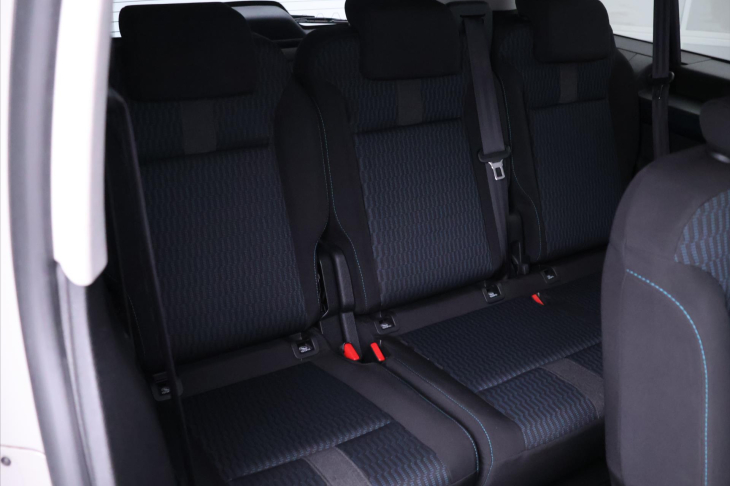 Peugeot Traveller 2,0 130kW Aut. CZ 8-Míst L3
