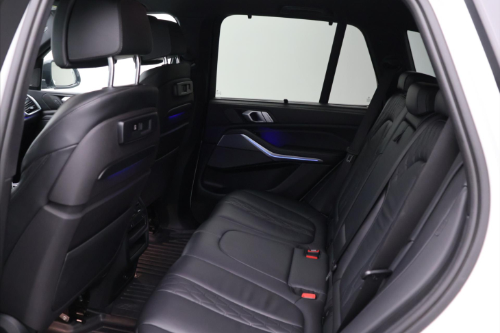 BMW X5 3,0 M50d 294kW CZ DPH FULL SERVIS