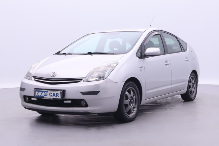 Toyota Prius 1,5 57kW Klima Hybrid Nová baterie