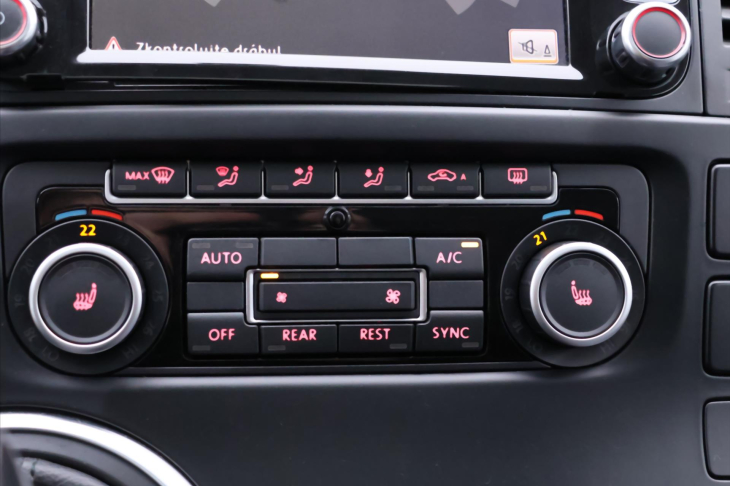 Volkswagen Multivan 2,0 TDI DSG 4M CZ Highline