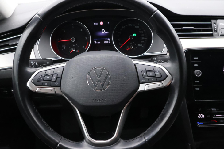 Volkswagen Passat 2,0 TDI 110kW Elegance DSG DPH