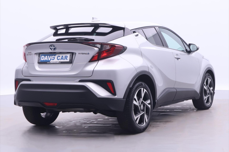 Toyota C-HR 1,8 Hybrid 90KW Style CZ Záruka