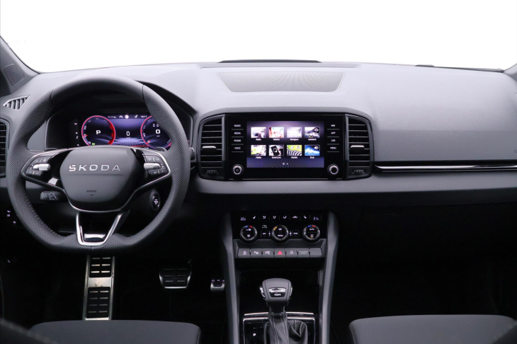 Škoda Karoq 2,0 TDI Sportline 4x4 DSG 1.maj.