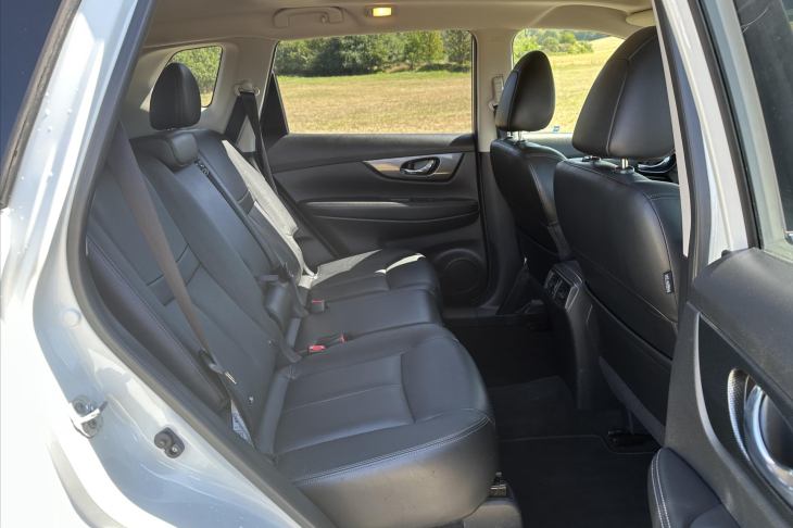 Nissan X-Trail 1,6 dCi 96kw 4WD Kůže Panorama