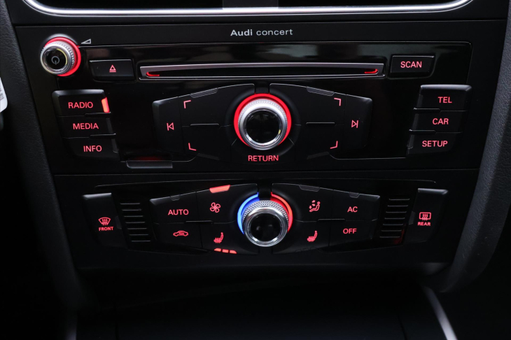 Audi A4 1,8 TFSI 88kW bixenon STK