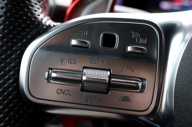 Mercedes-Benz CLA 2,0 35 AMG 225kW 4MATIC CZ