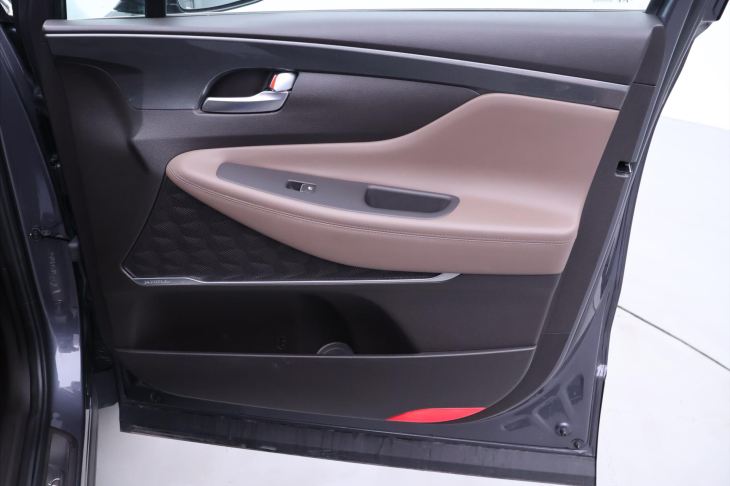 Hyundai Santa Fe 2,2 CRDI 142kW 4WD DCT Style