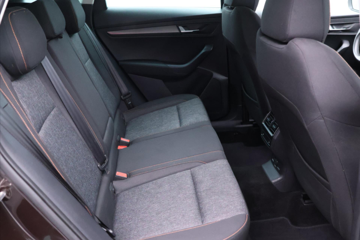 Škoda Karoq 2,0 TDI 110kW Style LED Navi