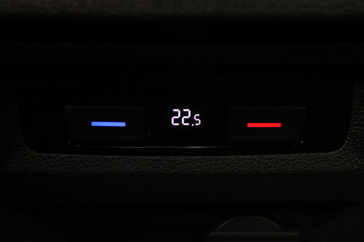 Volkswagen Tiguan 2,0 TDI 140kW DSG R-LINE 4M CZ