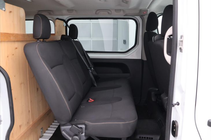 Renault Trafic 1,6 dCi Long 6-Míst Klima DPH