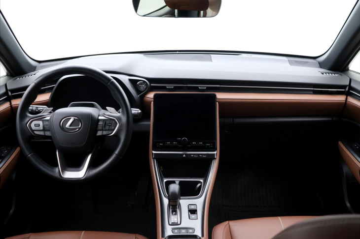 Lexus LBX 1,5 HEV Relax FWD 67kW CZ