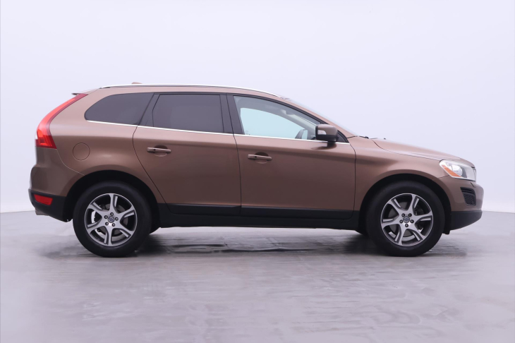 Volvo XC60 2,4 D3 120kW AWD AT Summum