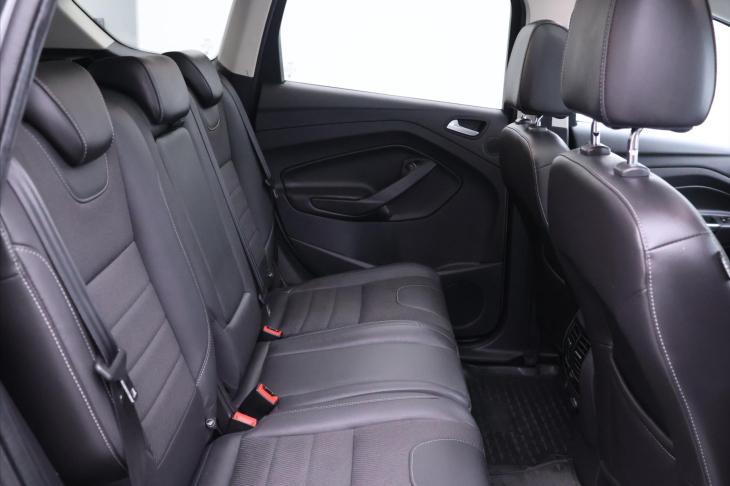 Ford Kuga 2,0 TDCi 103kW 4x4 Titanium+