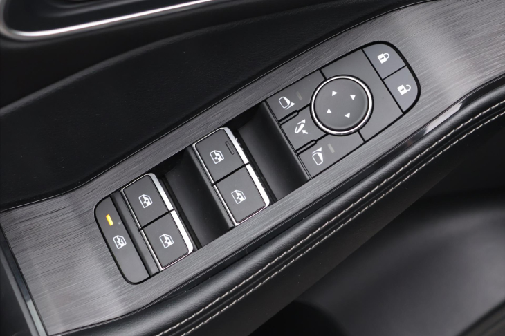 Nissan X-Trail 1,5 e-Power 4WD Tekna CZ 1.Maj