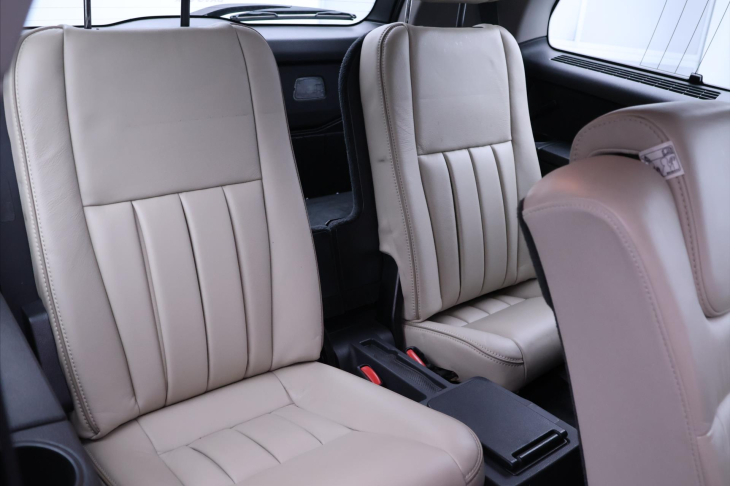 Volvo XC90 2,4 D5 147kW AWD Summum 7-Míst