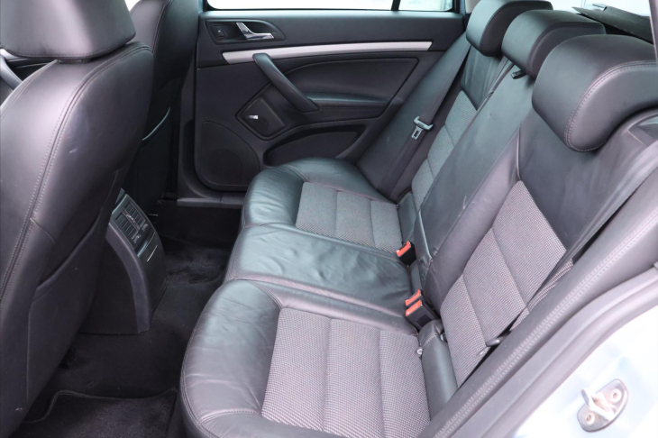 Škoda Octavia 1,4 TSI Elegance Plus Xenon