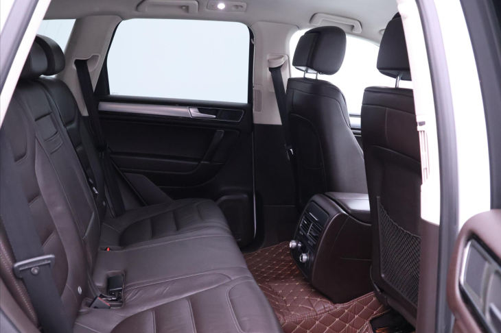 Volkswagen Touareg 3,0 TDI V6 193kW DSG R-Line 4M