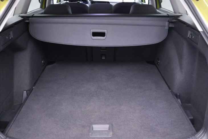 Volkswagen Golf Variant 1,5 TSI 110kW CZ LED 1.Maj