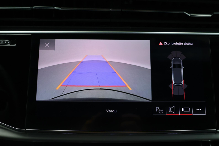 Audi Q7 3,0 50TDI 210kW S line CZ DPH