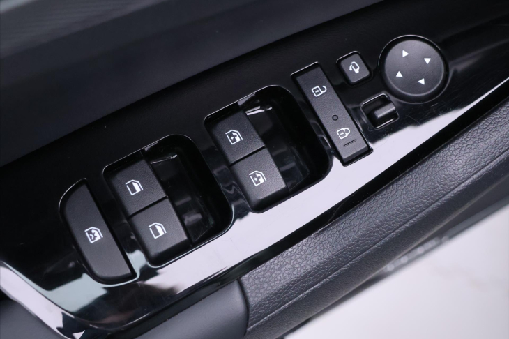 Kia Sportage 1,6 T-GDI 132 kW TOP Aut. Kůže DPH