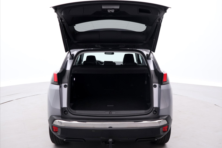 Peugeot 3008 2.0 BlueHDI 110 kW Allure CZ