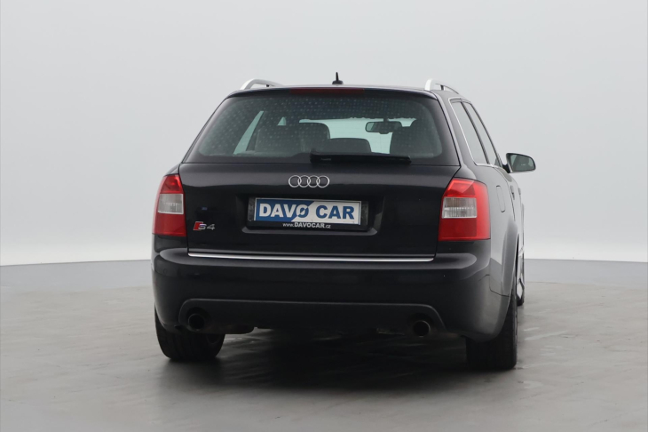 Audi S4 4,2 V8 253kW Quattro Recaro