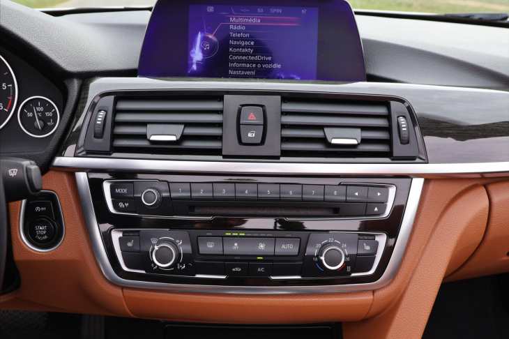 BMW Řada 4 2,0 M-Packet Luxury Cabrio