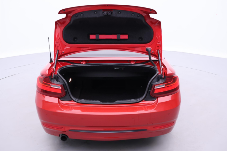 BMW Řada 2 2,0 220i 135kW Aut. Sport Line