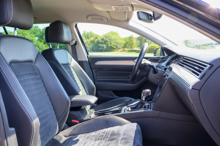 Volkswagen Passat 2,0 TDI 110kW DSG Elegance
