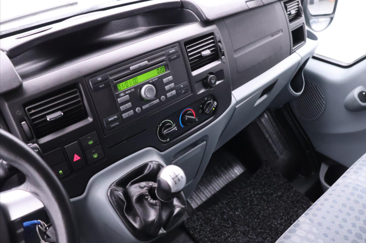 Ford Transit 2,2 TDCI 63KW Klima 9-Míst Tourneo