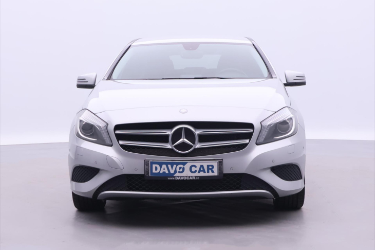 Mercedes-Benz Třídy A 1,6 180i 90kW CZ Sport Xenon